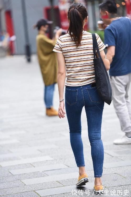 搭配 优美修长的大美女,时尚优雅独特之美,晚上下班一起吃个饭吧