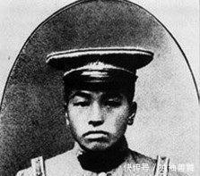 段德昌|建国后授衔仪式,主席听到此人名字,当即泪流满面仪式被迫中断