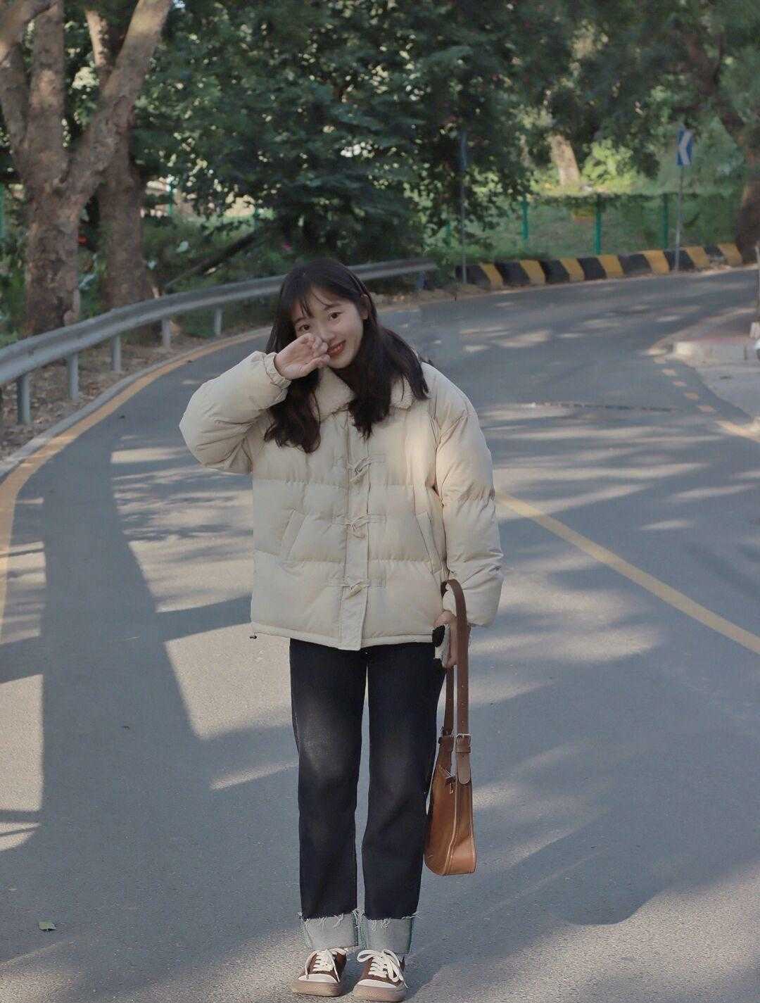 短款 冬季不想再长衣加身,就将短款厚外套搬出来吧!文艺又气质