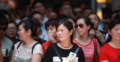 孩子|中国式家长的谦虚,往往刺伤孩子而不自知!