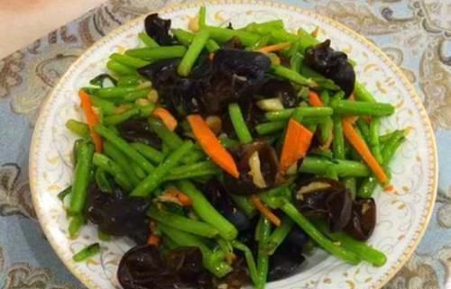 大天亮|失眠最怕这个菜2块钱一斤,隔三岔五吃1次,一觉睡到大天亮