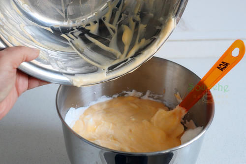 烘焙9年,这个古早味蛋糕方子很靠谱,蓬松香软,放五天不塌陷