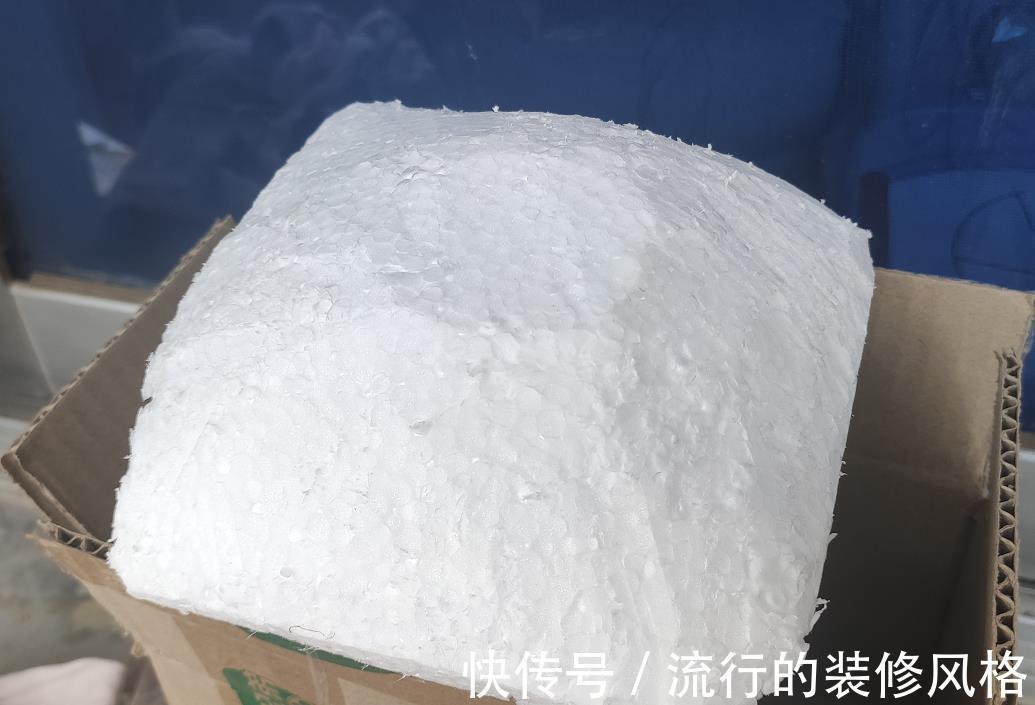 泡沫板|沙漠玫瑰好养开花多,如果养出“八爪鱼”根系,才是最美的