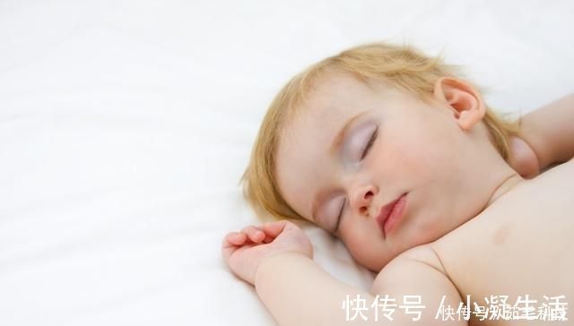 睡眠时间|小娃娃午睡与从不午睡的孩子有什么区别呢多年后兴许比较明显