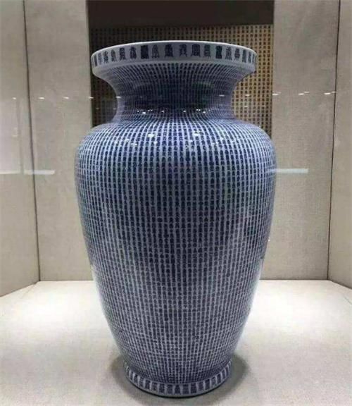  仅存|马未都：康熙唯一的万寿瓶，全球仅存一件，估价12个亿