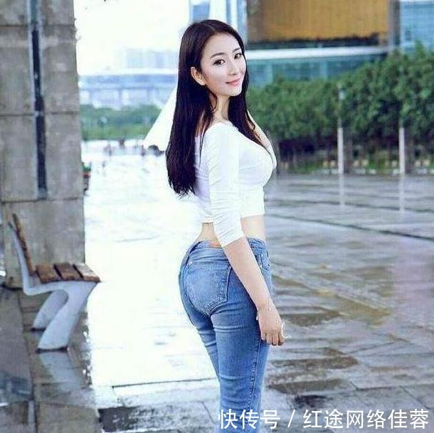 牛仔裤:灵巧而新颖的搭配方式,让你成为时尚的精致女孩