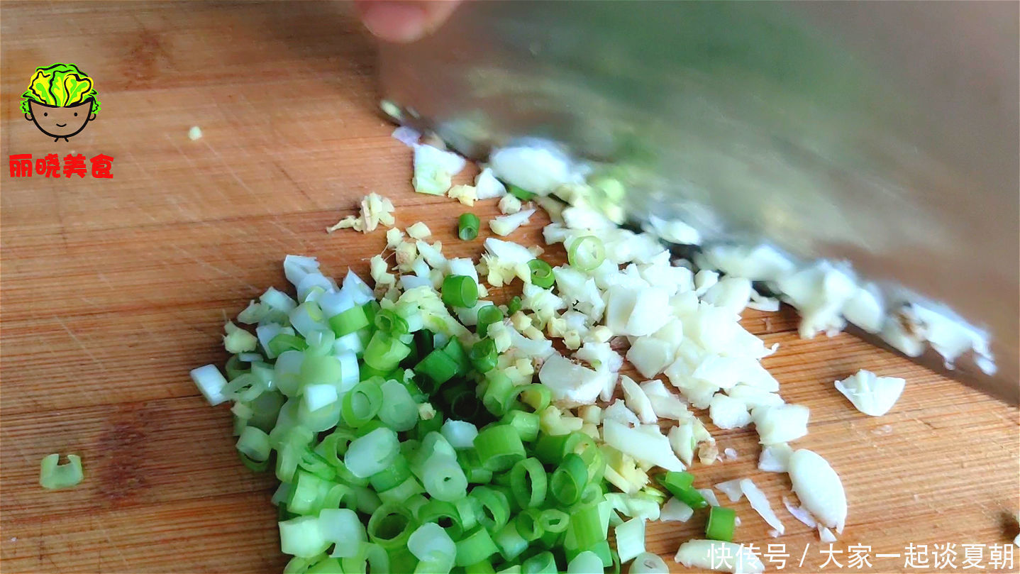 豆腐皮别炒菜了，教你好吃做法，我家一周吃5次，真的是太解馋了