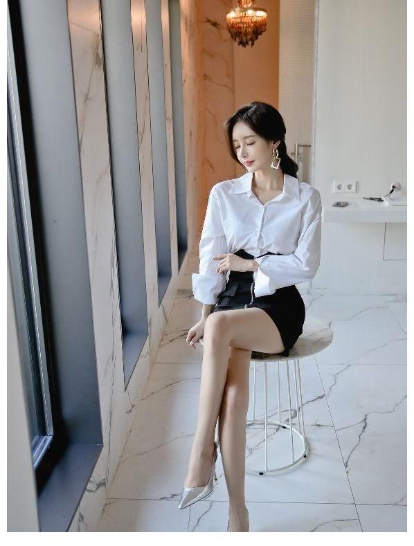 孙允珠|女神孙允珠高清时尚搭配（225）：简约纯白初雪飘仙淡雅包臀裙