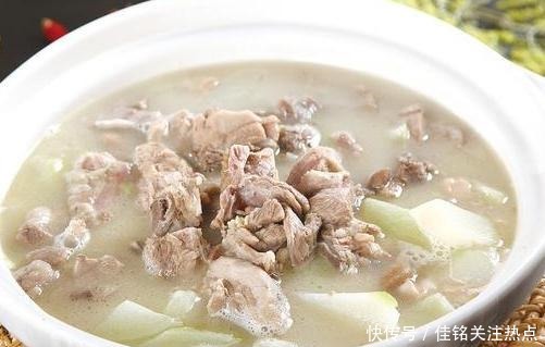 羊腿肉|炖羊肉时,最忌放八角,只需要3种香料,味道鲜美无膻味