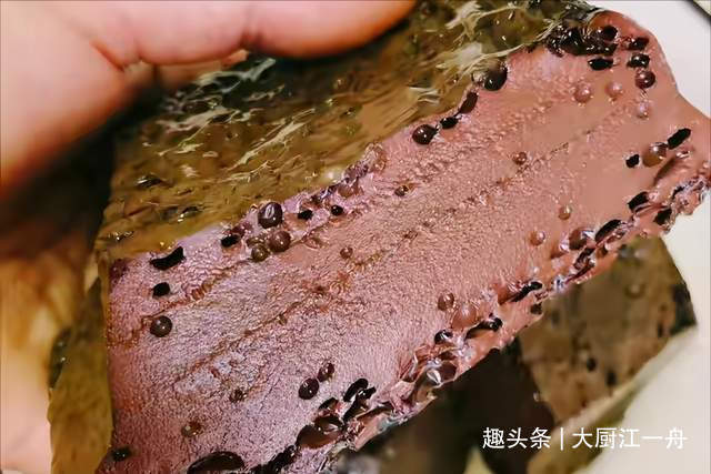 横切面|吃完猪血过后,为啥大便是黑色的为了家人的健康,不妨看看