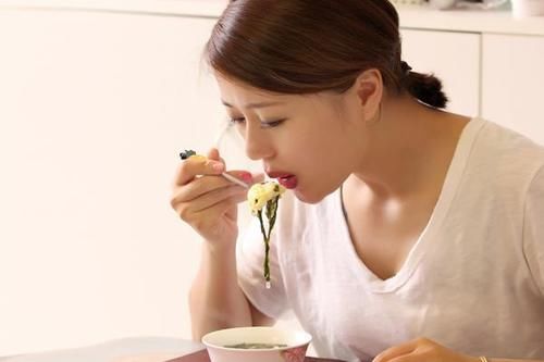 “吃得少，活得久”，是真养生，还是伪科学？答案揭晓了