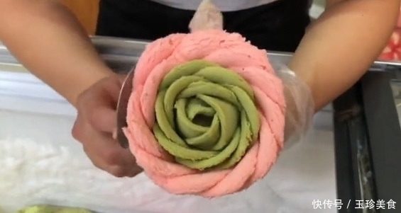 冰淇淋|抖音颜值最高冰淇淋火了,40度高温不熔化,网友:这做法真高明