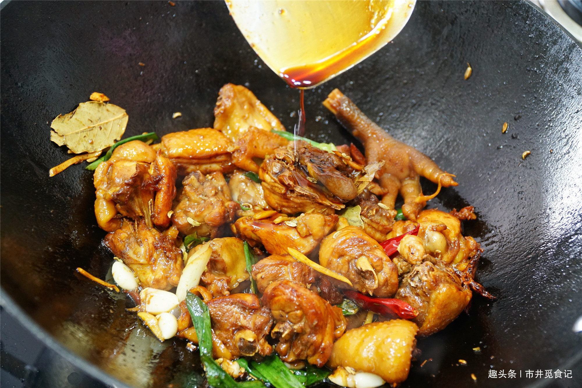 下班回家做了3个菜，成本上百元，2人吃到撑，媳妇说胖死也愿意