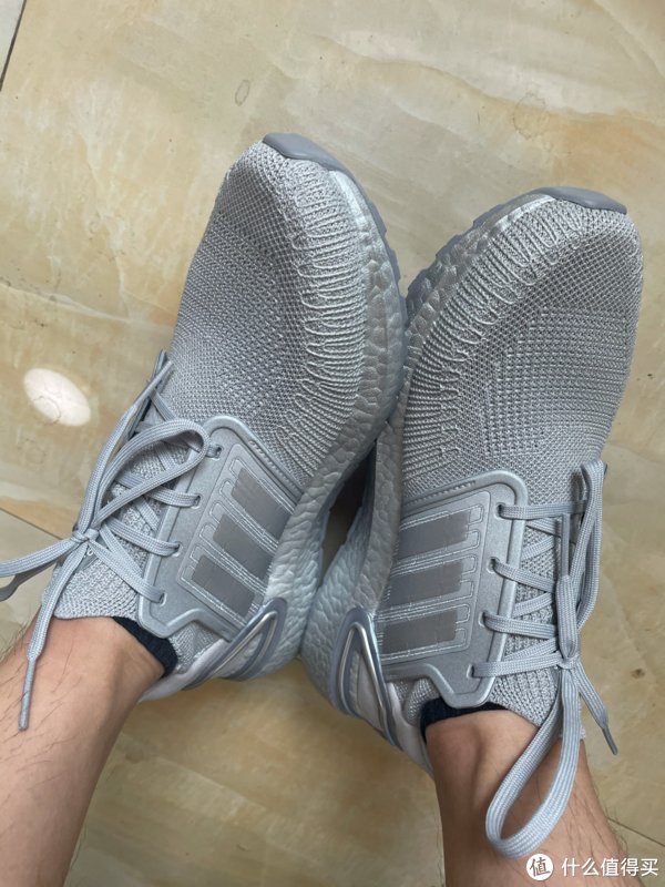 大王|银脚大王 多多买的阿迪达斯 ULTRABOOST20 fy3449