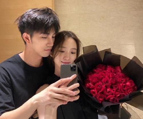 心动的信号|《我们恋爱吧3》女一号神似邱淑贞，恋综颜值天花板再次被刷新