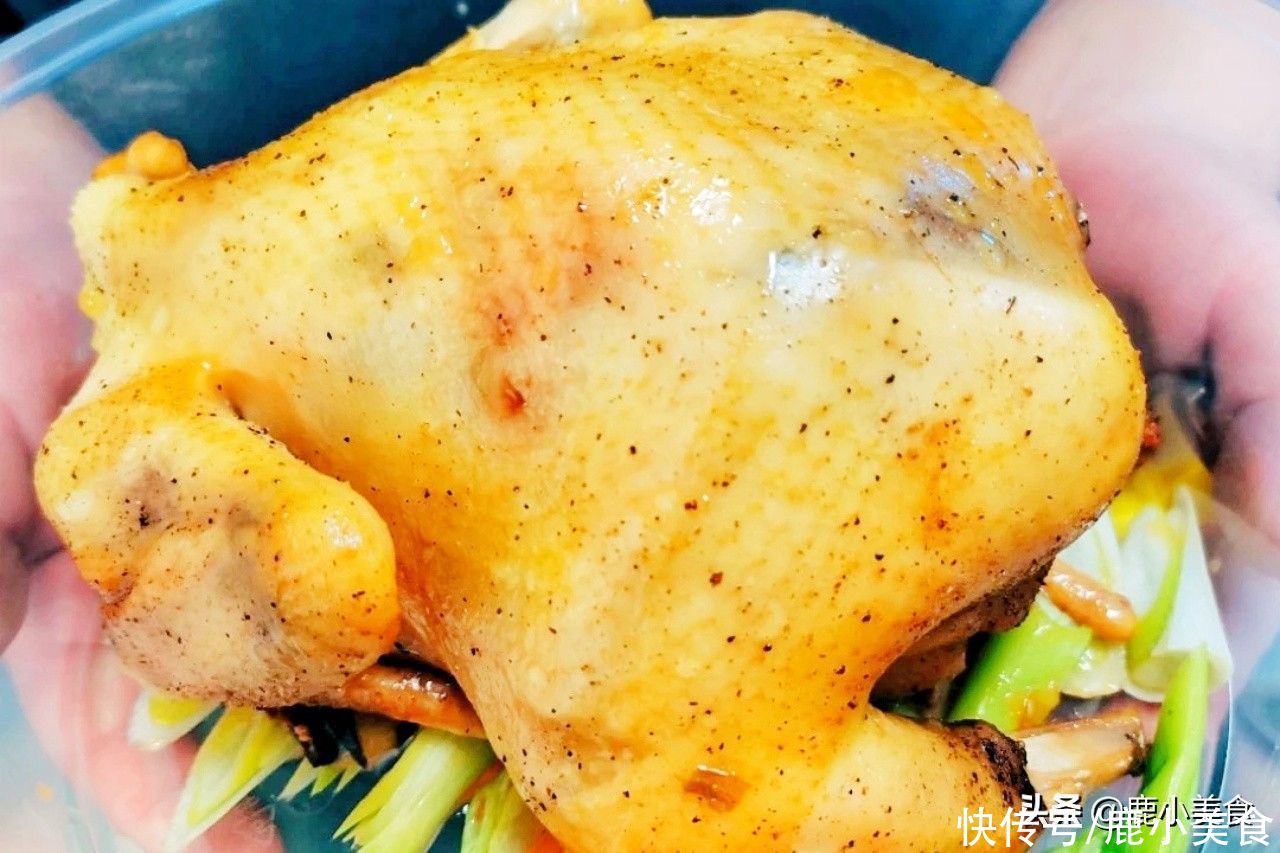 金黄|难怪烧腊店的盐焗鸡金黄好吃，原来秘诀在“2料”，免费分享学习