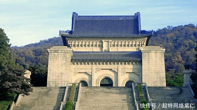 同葬,却不愿和孙中山合葬中山陵,这是为何?