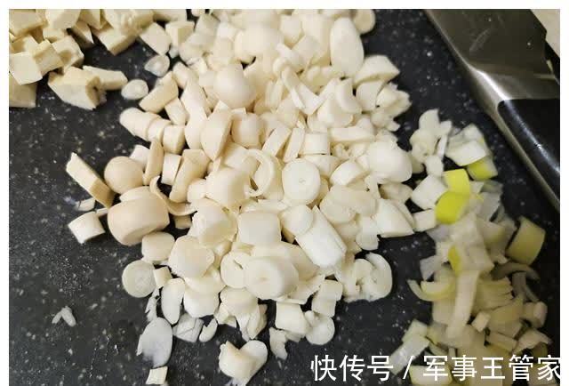 裙带菜|春天,多给孩子喝8种营养汤羹,钙含量高,营养丰富