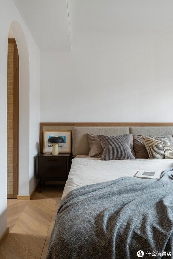 衣柜|成都夫妇155㎡的家,仅凭一个客厅就圈粉无数,不要电视墙太香了