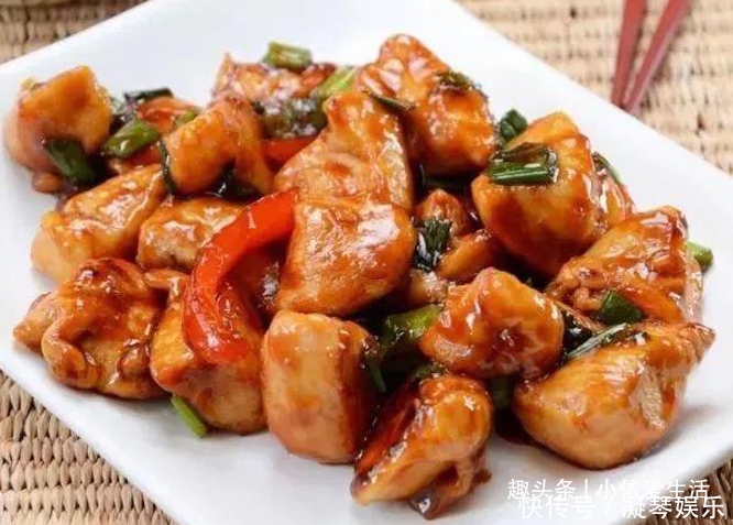 几道色香味俱全的家常菜,喷香诱人,味道鲜美,家中宴客特有面子