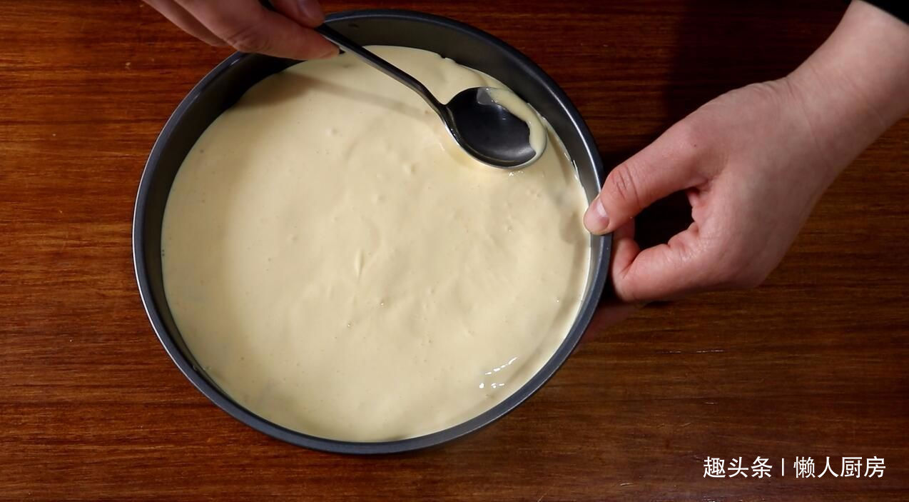 不用烤箱，教你做慕斯蛋糕，口感细腻丝滑，入口即化，好吃不上火