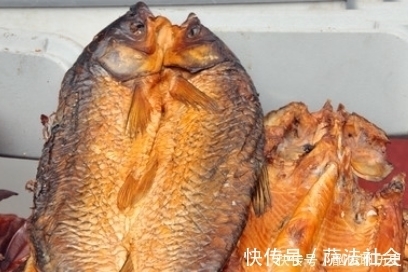 腌咸鱼时，直接抹盐是大错！学会多做一步，咸鱼鲜香入味，特别香