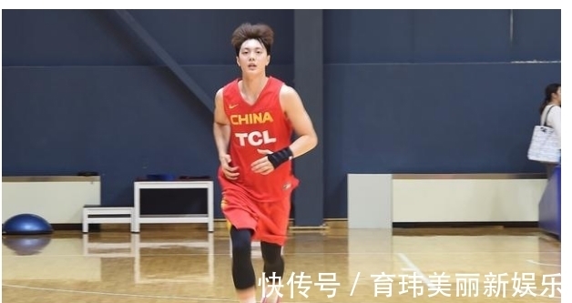加拿大队|一枝独秀！杜峰爱徒打出MVP价值，狂砍24分，完爆威金斯和巴雷特