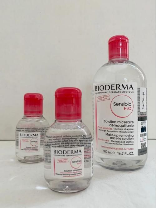 想卸妆彻底怎么能缺好的卸妆水？这几款平价好用还不伤皮肤