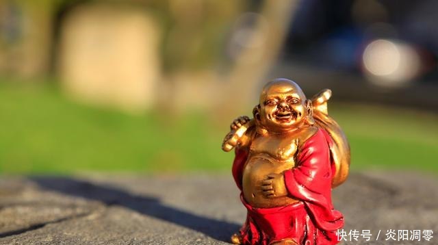 人生不顺时,记住这两句话,福报不请自来!