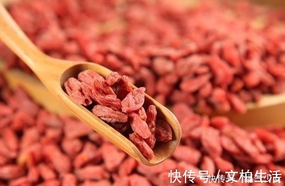 食用枸杞|枸杞虽好，但不是所有人都能吃，三种人越吃身体越差，早知早受益