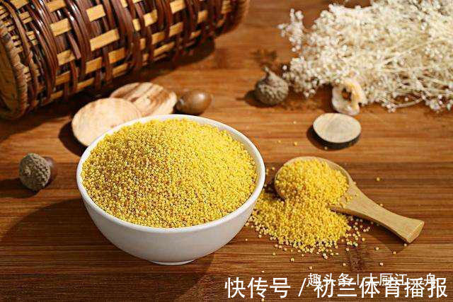 小米粥|熬小米粥,切记不可只加清水,多加这一步,黏稠好喝不溢锅,真香