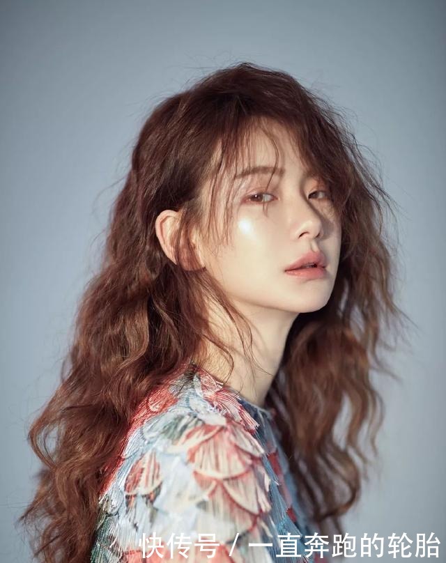 女生|嘴唇漂亮的女生,一颦一笑都让人心动,有这几种唇形的女生很漂亮