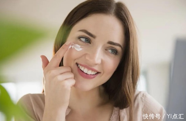冬天想要水润肌肤,远离敏感肌侵害,为肌肤创建一