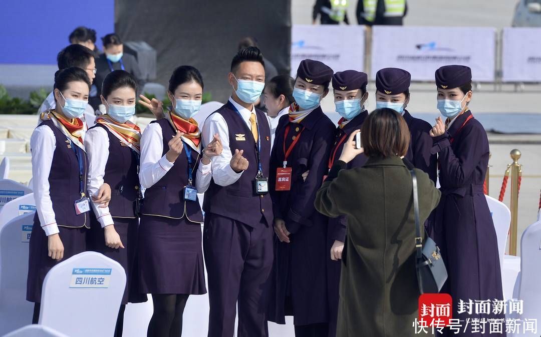 图集｜看成都天府国际机场试飞第一天