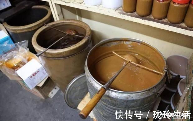 香油|芝麻酱如何调稀，用水还是油？老厨子教你这样做，丝滑细腻味道香