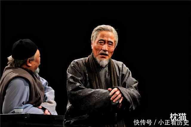 老舍《茶馆》——大社会中的小人物沉浮录