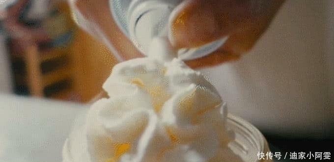 别再怪罪泡面,这4种零食才是真正的“垃圾食品”,你可能全爱吃