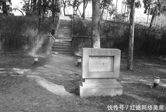 清朝|实拍清朝第一红人李莲英墓地, 开棺后在场人全疑惑啦