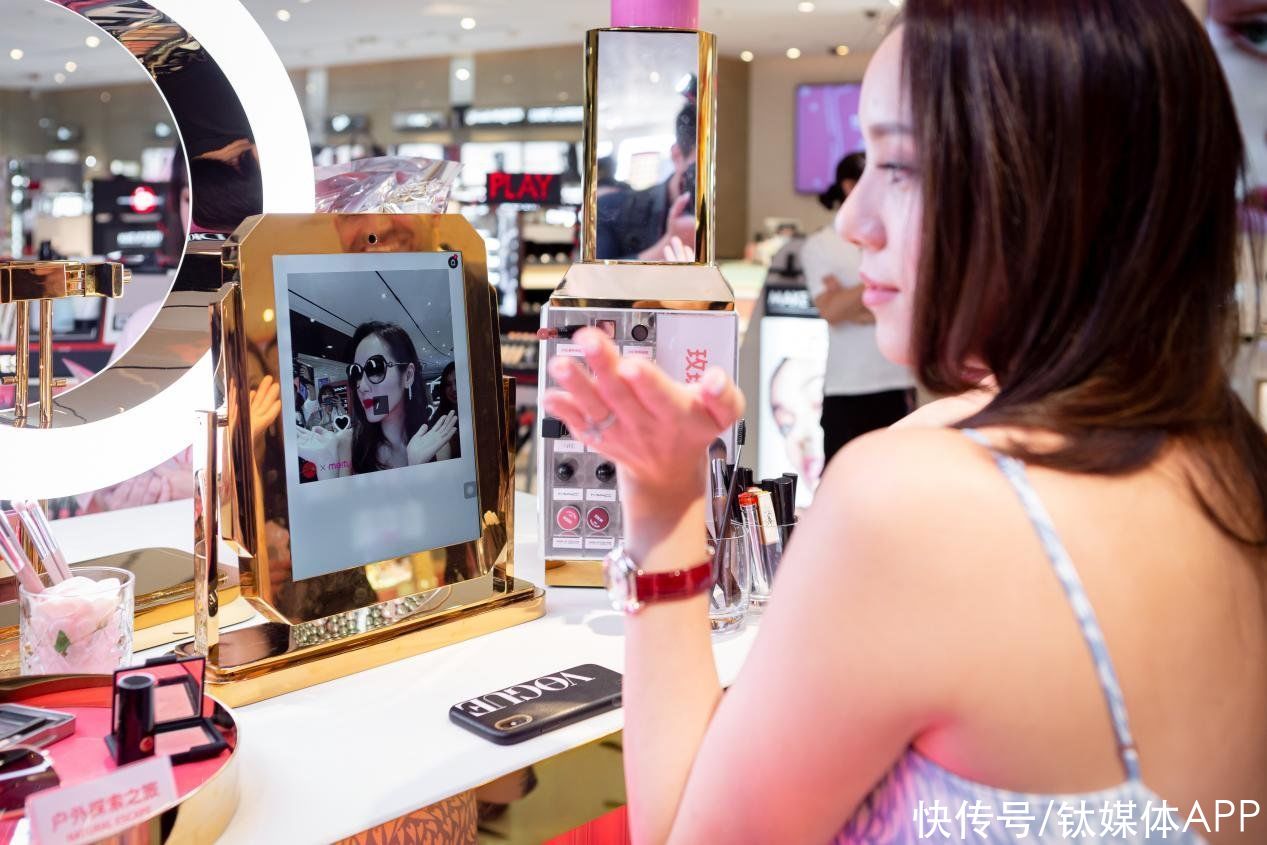 试得越多，买得越多，虚拟试妆正在为美妆集合店加分