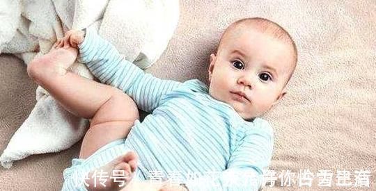 新生|新生宝宝如果在这个月会“翻身”说明宝宝发育很好,宝妈偷着乐吧