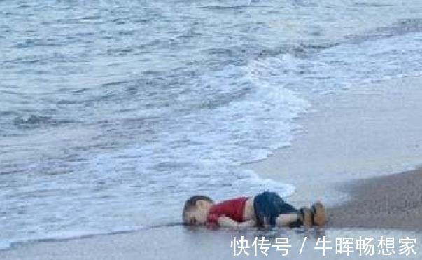 孩子|3岁儿子被丢在幼儿园,爹妈3天没来接,老师看到书包里面红了眼