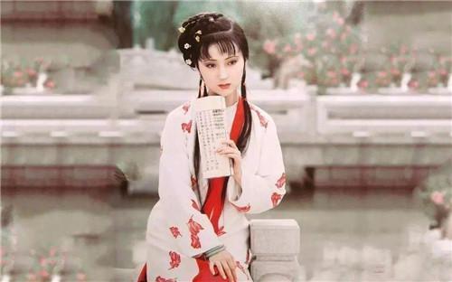 定型|古代女子发型百变,没有发胶如何定型?古人的黑科技让现代人叹服