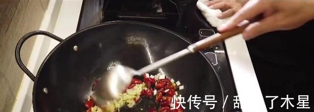 今天给大家分享一道湖南经典名菜，外焦里嫩、麻辣香浓，太好吃了！