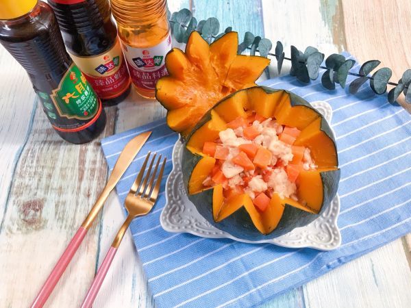 南瓜盅嫩蒸鸡胸