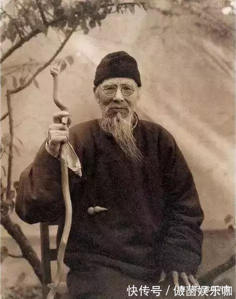 老舍&齐白石的8段情史告诉女人:中年男人偏爱年轻女性,原因只有一个