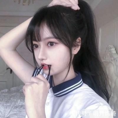 小仙女 学生党别扎“秃头马尾”了,试试这3款发型,秒变小仙女