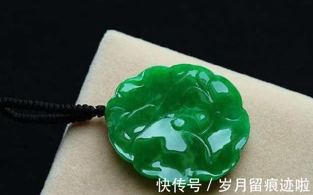 技巧 还不知道选购翡翠的技巧各类饰品选购标准,赶紧掌握起来吧!