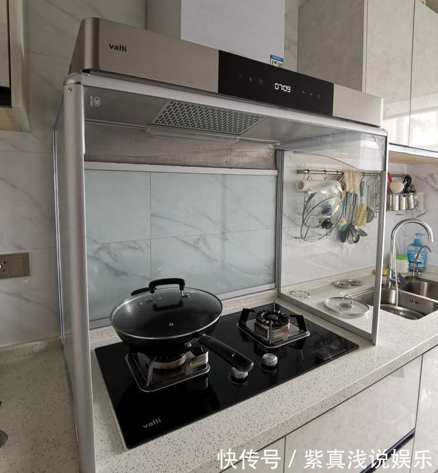 不花哨|装修坚持“不花哨”有多重要?我家厨房用了5年,如今依然耐看