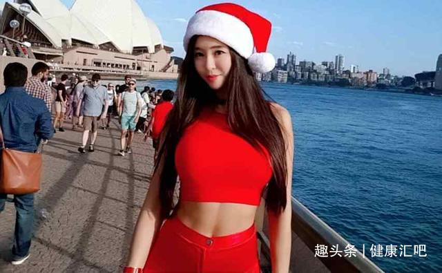 脚尖|36D韩国健身网红,32岁依旧纤腰翘臀身材似少女,冻龄还得靠运动