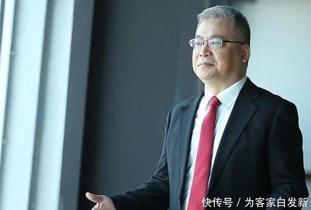 出镜|央视主持人王世林出镜29年从不化妆,妻子是才女也是同行